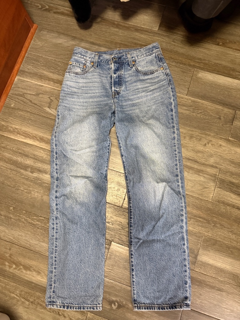 Levi’s 501 90s lightweight jeans